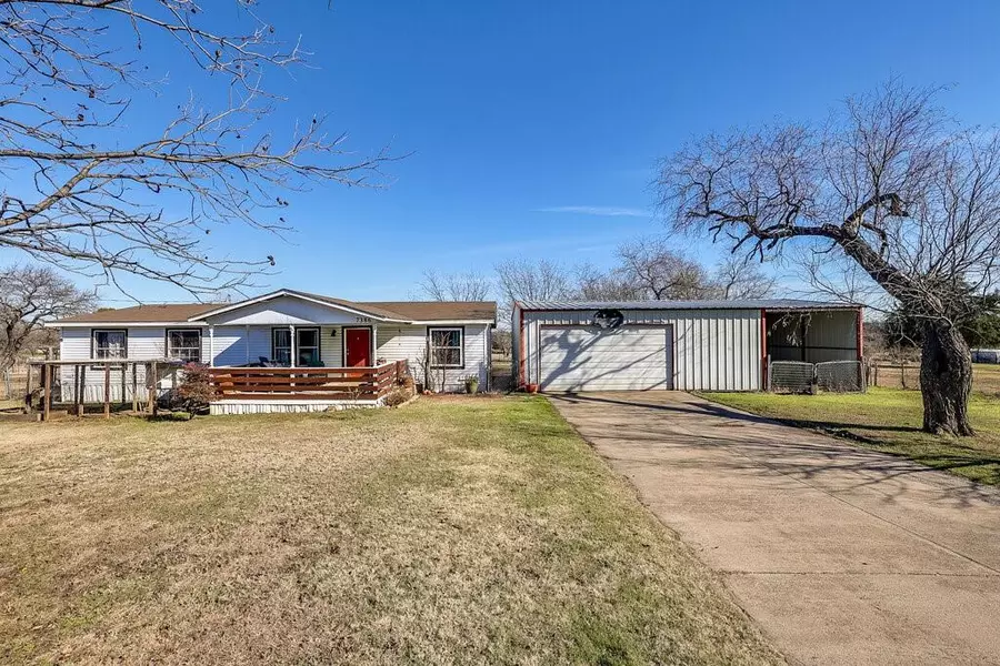 7386 Maxwell Road, Burleson, TX 76028