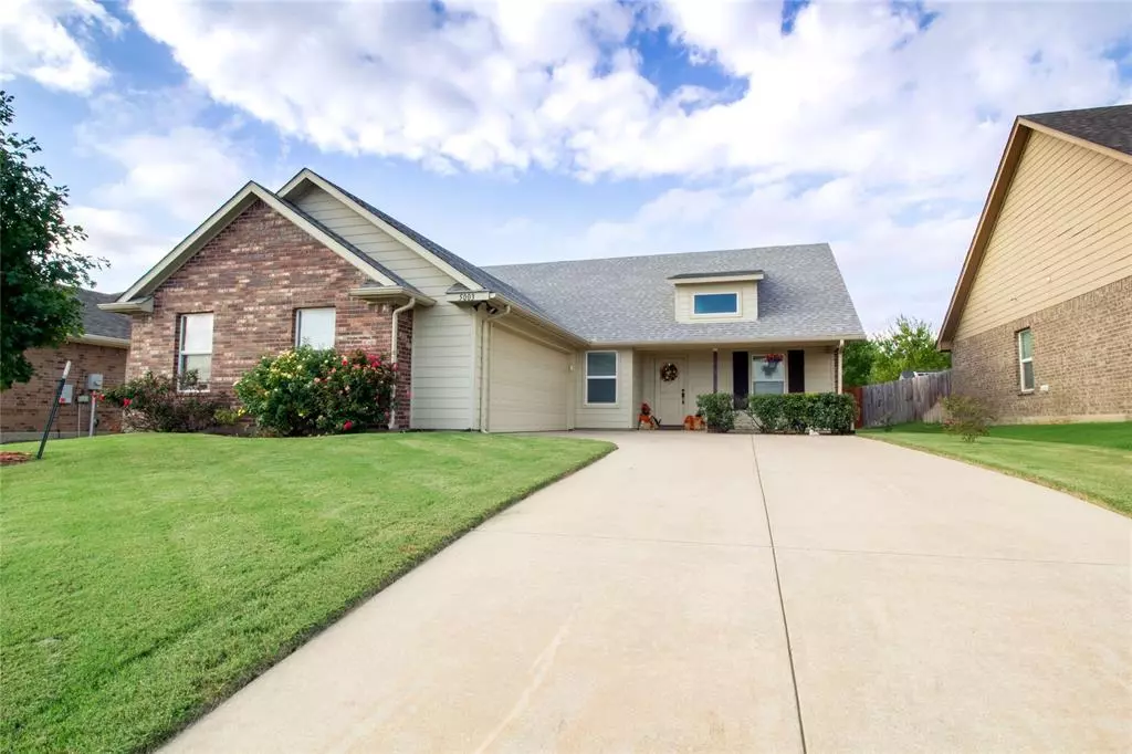 Krum, TX 76249,5003 Ute Court