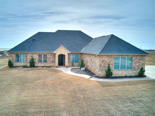 912 Ash NE, Piedmont, OK 73078