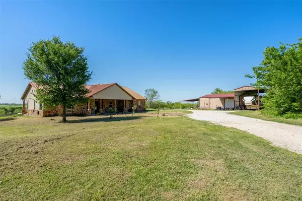 Hubbard, TX 76648,143 Private Road 342