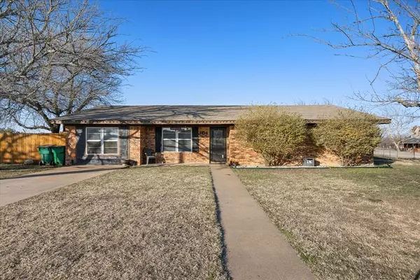 304 Independence Street, Dublin, TX 76446