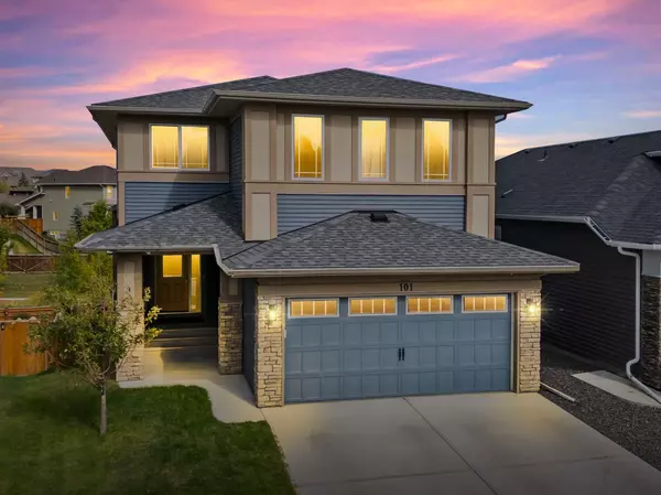 101 Mist Mountain Rise, Okotoks, AB T1S 5P6