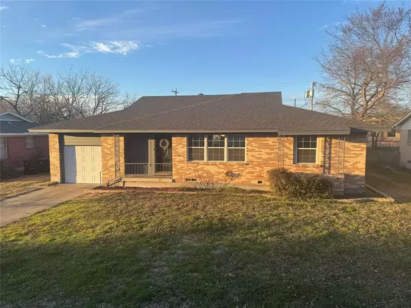 1418 Williamsburg Road, Greenville, TX 75401