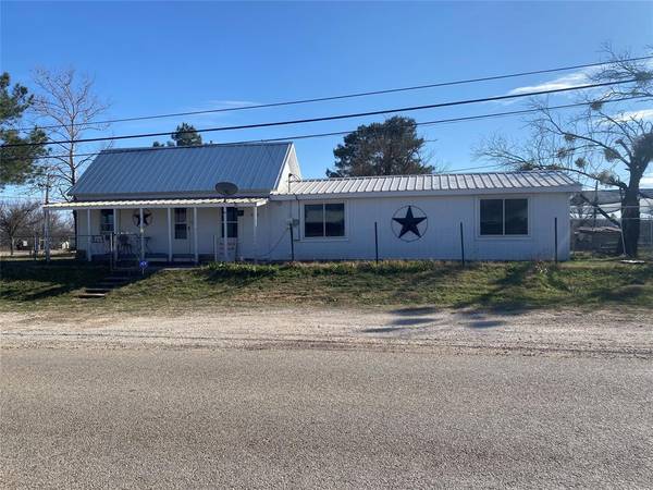 541 E 3rd Street, Baird, TX 79504