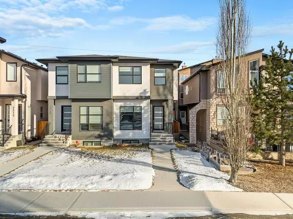 2208 1 ST NW, Calgary, AB T2M 2T6