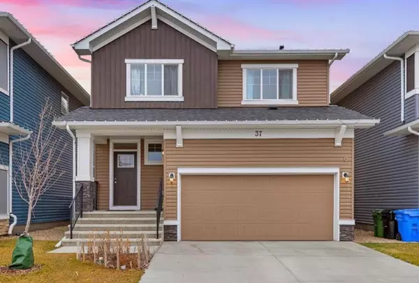 37 Red Sky RD NE, Calgary, AB T3N 1P9