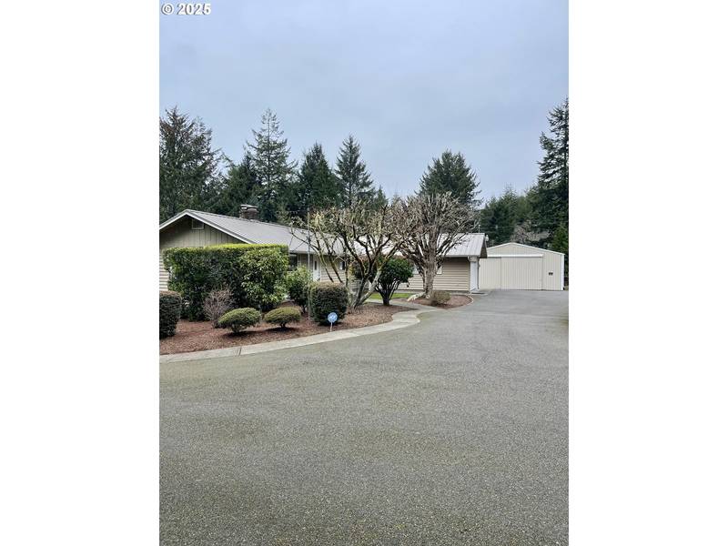 69936 STAGE RD, North Bend, OR 97459