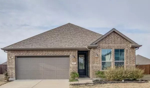 421 Ardsley Lane, Forney, TX 75126