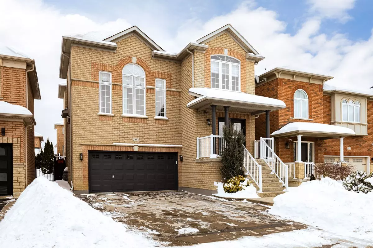 Vaughan, ON L4H 2H3,9 Oland DR