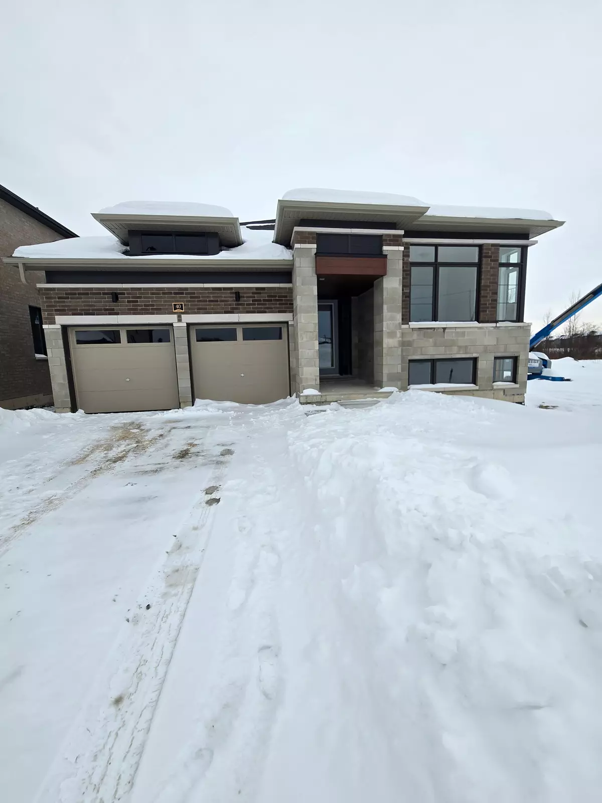 Wasaga Beach, ON L9Z 1J7,40 Rosanne CIR