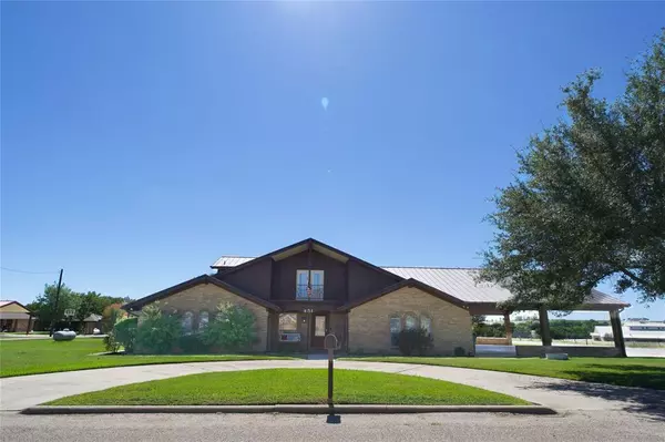 Muenster, TX 76252,451 W SIXTH Street