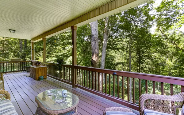 Hayesville, NC 28904,76 Hollyanne Pond Road