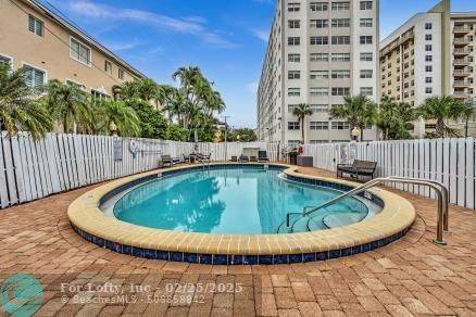 2555 NE 11th St  #610, Fort Lauderdale, FL 33304