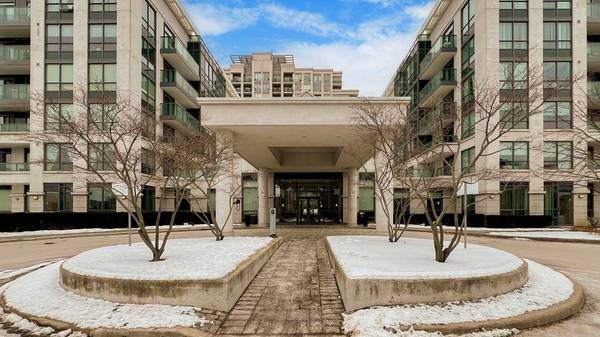 30 North Park RD #404, Vaughan, ON L4J 0G6