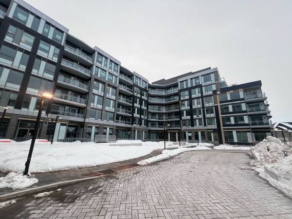 2501 Saw Whet BLVD #215, Oakville, ON L6M 5N2