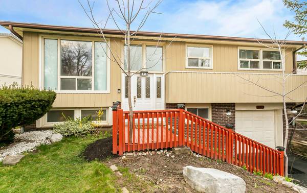 Mississauga, ON L5N 2B1,6119 Wabukayne CT