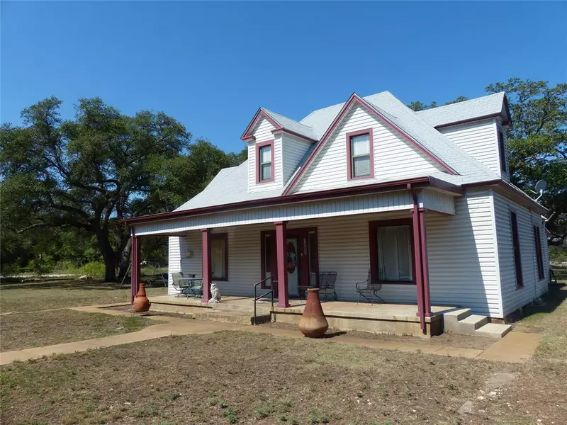 1505 Simpson, Brady, TX 76825