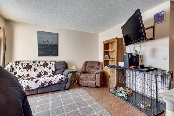 Red Deer, AB T4P 3M6,59 Kirsch Close