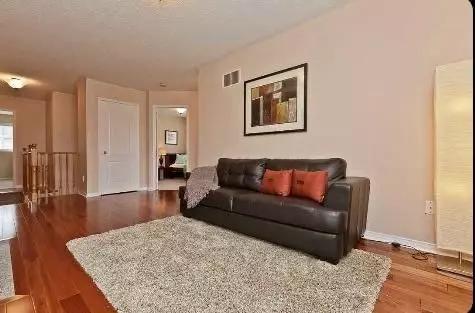 Mississauga, ON L5M 7A3,5918 Delle Donne DR #(Upper Portion)