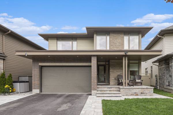 204 Avro CIR, Manor Park - Cardinal Glen And Area, ON K1K 4Y9