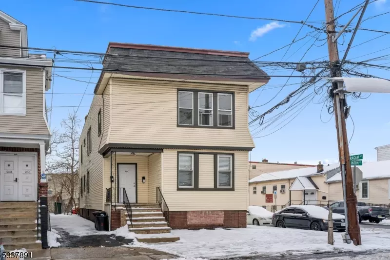 251 Clinton Pl, Newark City, NJ 07112