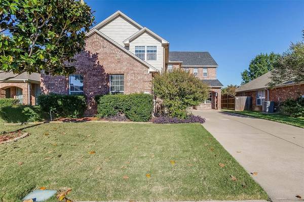 8003 Ranchvale Lane, Arlington, TX 76002