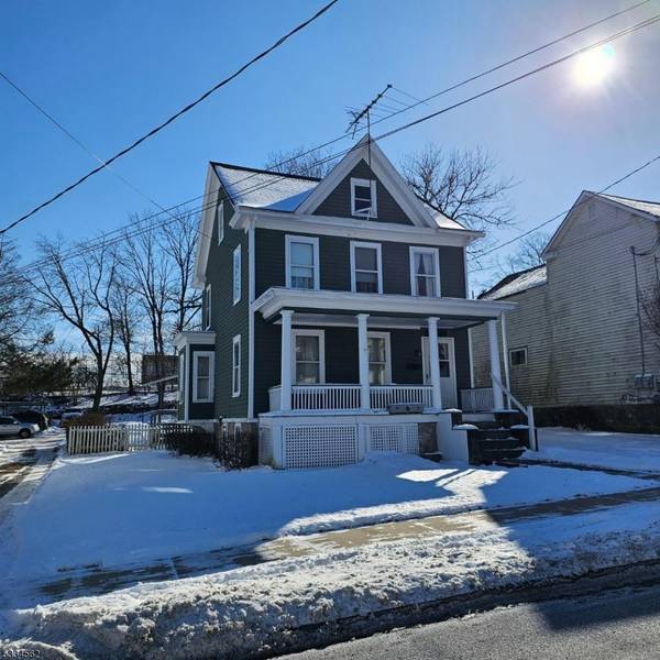 19 Madison St, Newton Town, NJ 07860