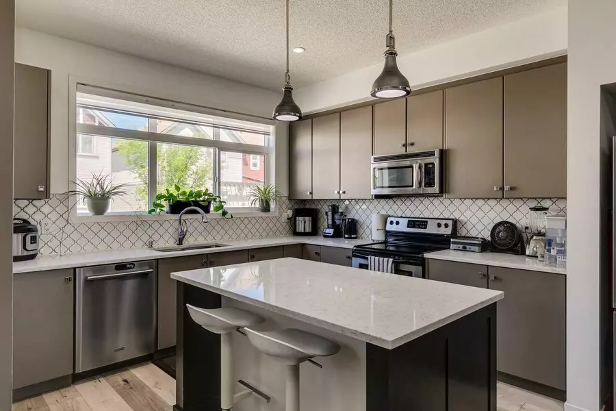 88 Copperstone CV Southeast, Calgary, AB T2Z 0L5