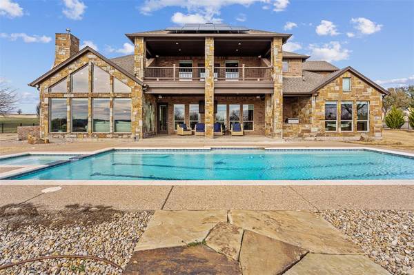 221 Pinnacle Peak Lane, Weatherford, TX 76087