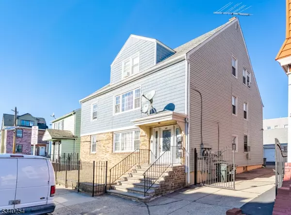 25-27 Shaw Ave, Newark City, NJ 07112