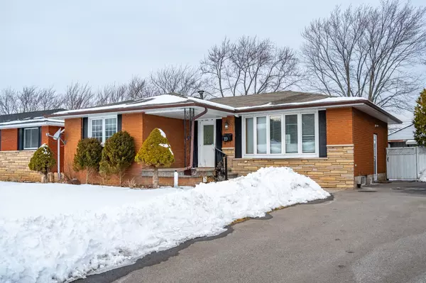 19 Winthrop PL, Hamilton, ON L8G 3M3