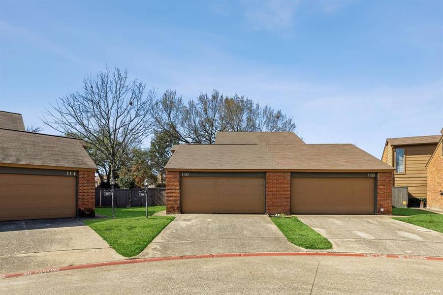 116 Wilshire Court, Irving, TX 75061