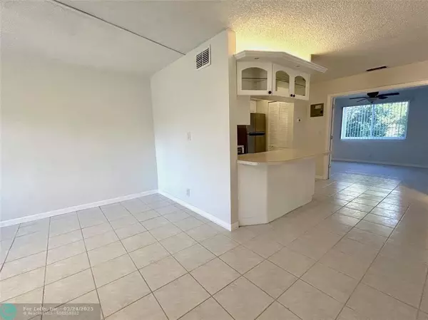 Fort Lauderdale, FL 33308,2175 NE 56th St  #109