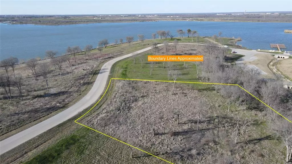 Lot 80 & BL # 16 ShoreSide Drive, Corsicana, TX 75109