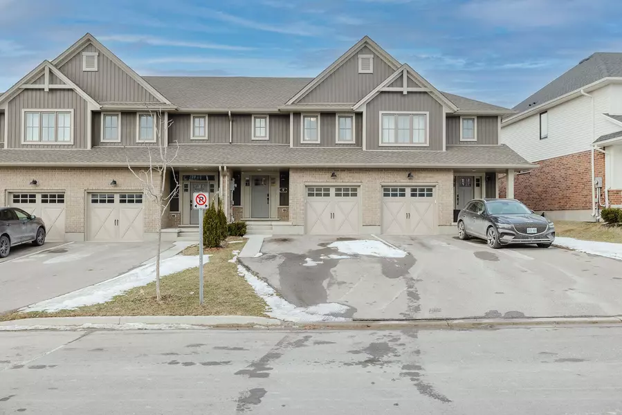 9 Charter Creek CT, St. Thomas, ON N5R 0L2