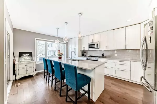 Calgary, AB T2Y3Z5,101 Somercrest Close Southwest