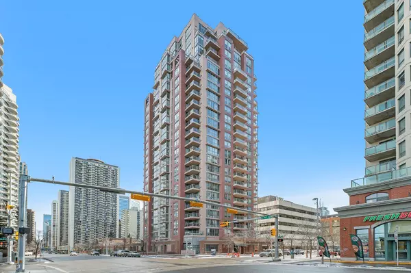 Calgary, AB T2P5G4,650 10 ST SW #204