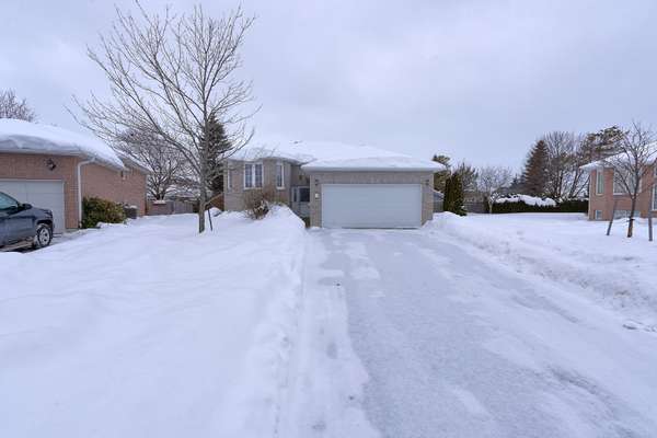 7 Samuel PL, Kawartha Lakes, ON K9V 6B9