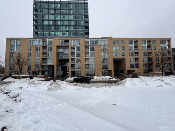 250 Lett ST #621, West Centre Town, ON K1R 0A8