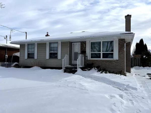 29 Granada DR, St. Catharines, ON L2N 2S4