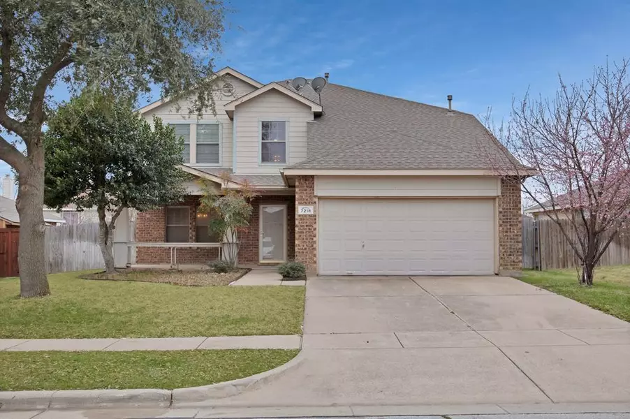 7218 Fossil Hill Drive, Arlington, TX 76002