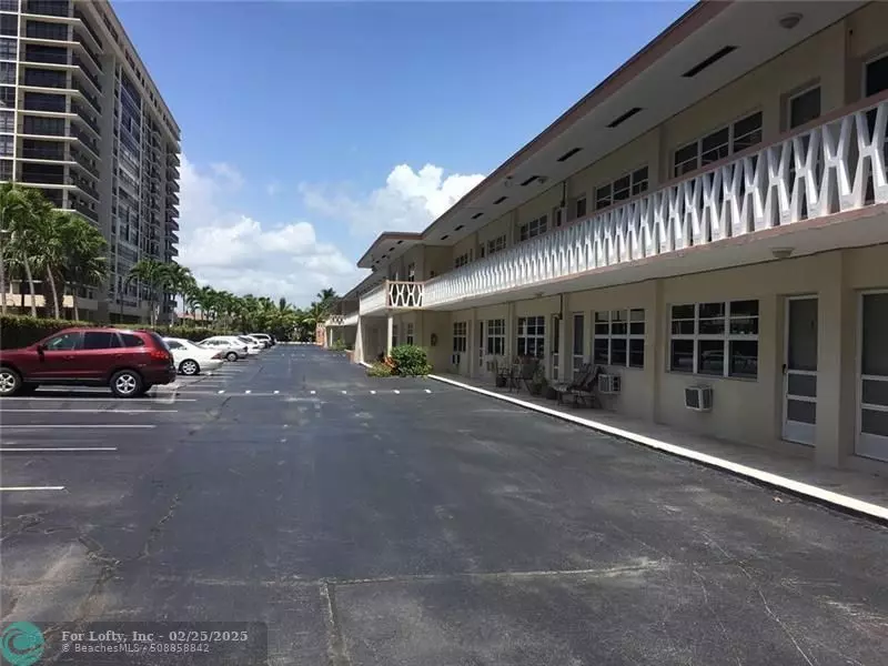 2001 S Ocean Dr  #23, Hallandale Beach, FL 33009