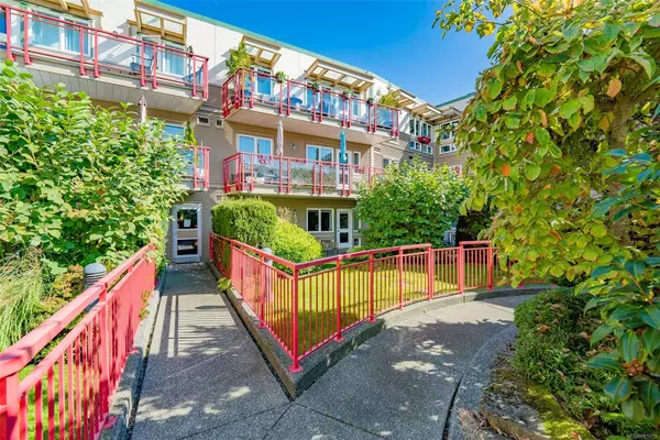 99 Chapel St #320, Nanaimo, BC V9R 5H3