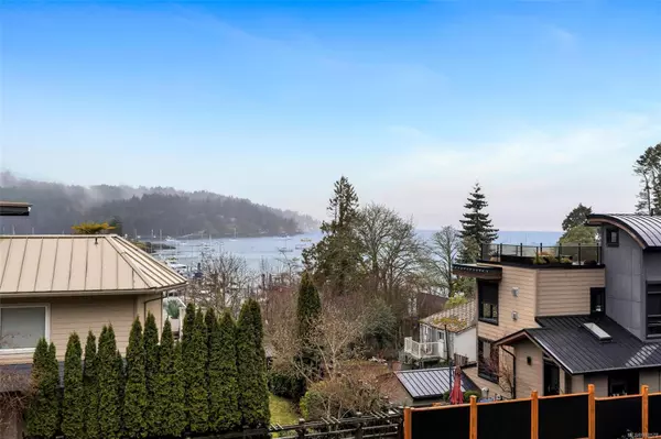 926 Grilse Lane, Central Saanich, BC V8M 1B5