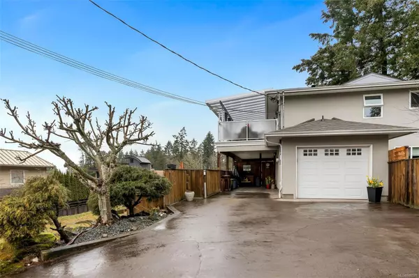 Central Saanich, BC V8M 1B5,926 Grilse Lane