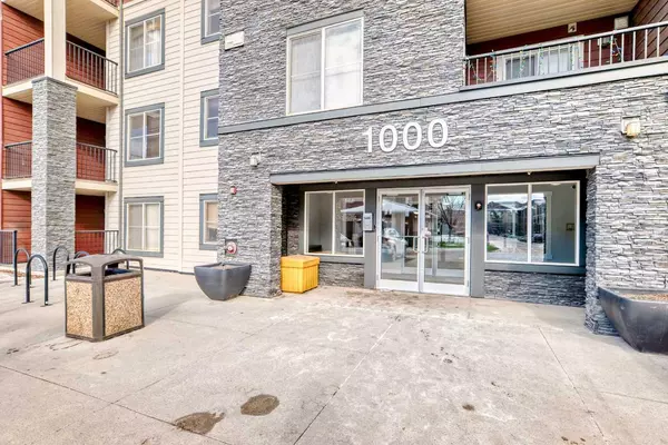 Calgary, AB T2X 2B9,81 Legacy BLVD SE #1305