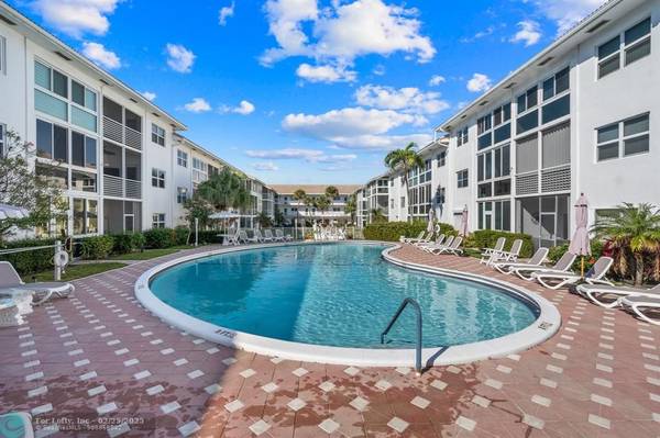 Pompano Beach, FL 33062,1461 S Ocean Blvd  #318