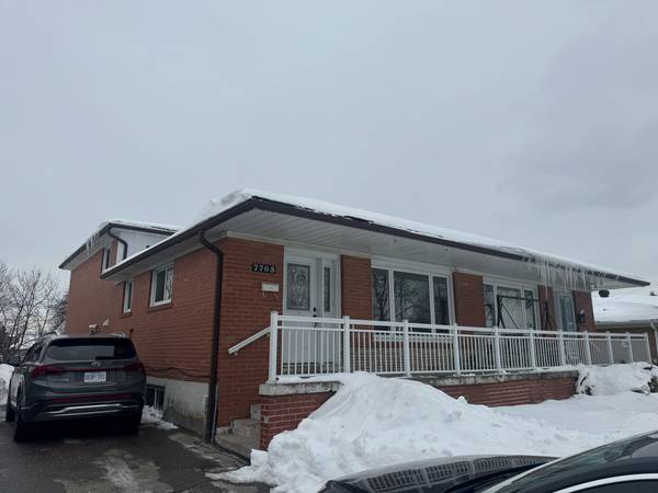 7705 Wrenwood CRES, Mississauga, ON L4T 2V8