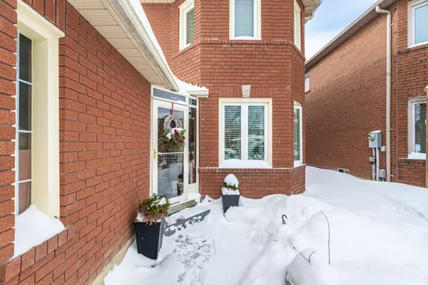 Mississauga, ON L5N 6C8,3527 Pintail CIR