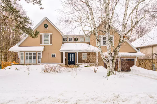 433 Cairncroft RD, Oakville, ON L6J 4N1